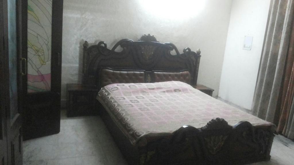 Heritage Inn Ghaziabad Quarto foto